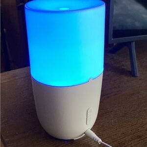 New Homemedics Ellie Essential Oils diffuser